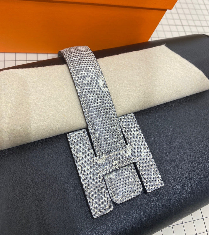 Close-up detail of fluid bag design
