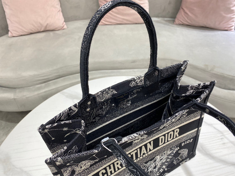 Back view of classic structured women's handbag – women's premium purse