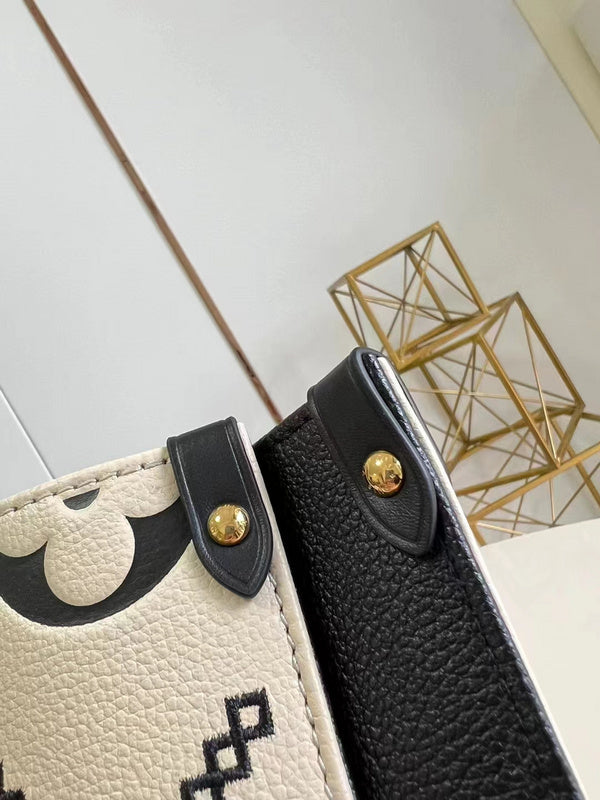 Interior view of everyday-luxe elevated women's handbag – women's luxury accessory