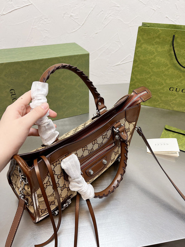 Ziva's Charm handbag – interior view (one versatile size)