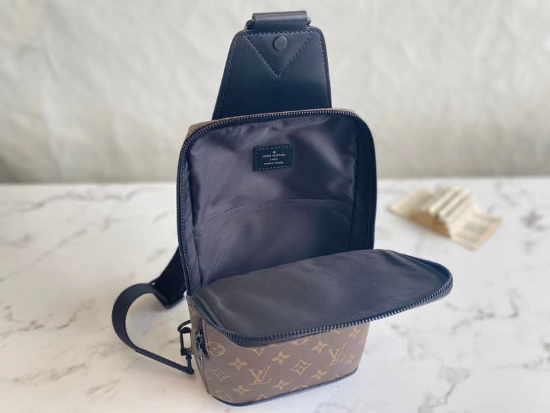 Front view of premium everyday-luxe women's handbag – women's luxury handbag
