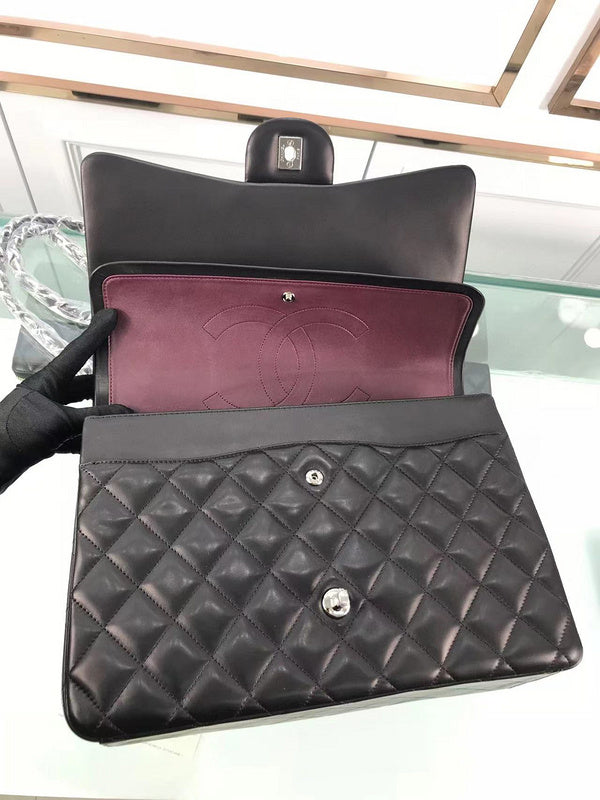Zivas Charm Contemporary Flair Luxury Handbag (Polished Everyday Piece) – Lifestyle Shot