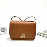 Ziva's Charm handbag – full view (19cm*6cm*13.5cm)