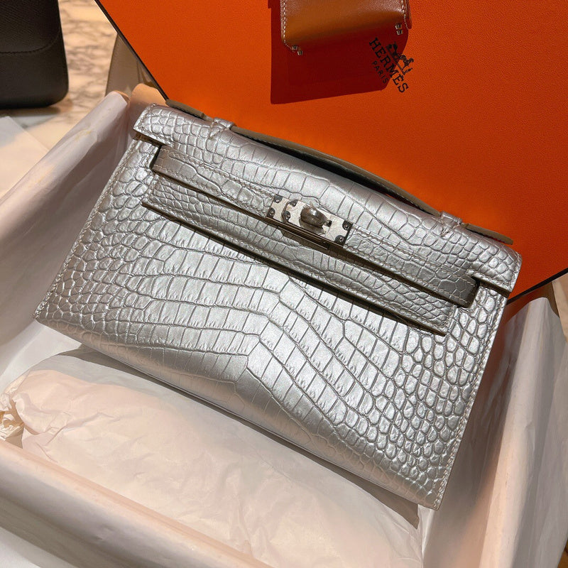 Minimalist bag women's premium everyday handbag