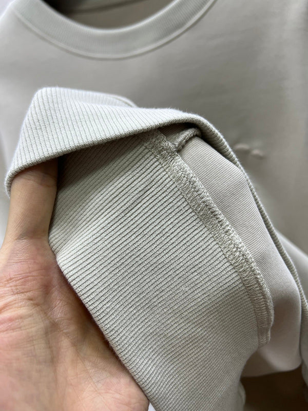 Front view of Burberry luxury piece style No.331