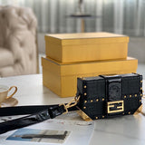 Ziva's Charm handbag – detail view (Standard Size)