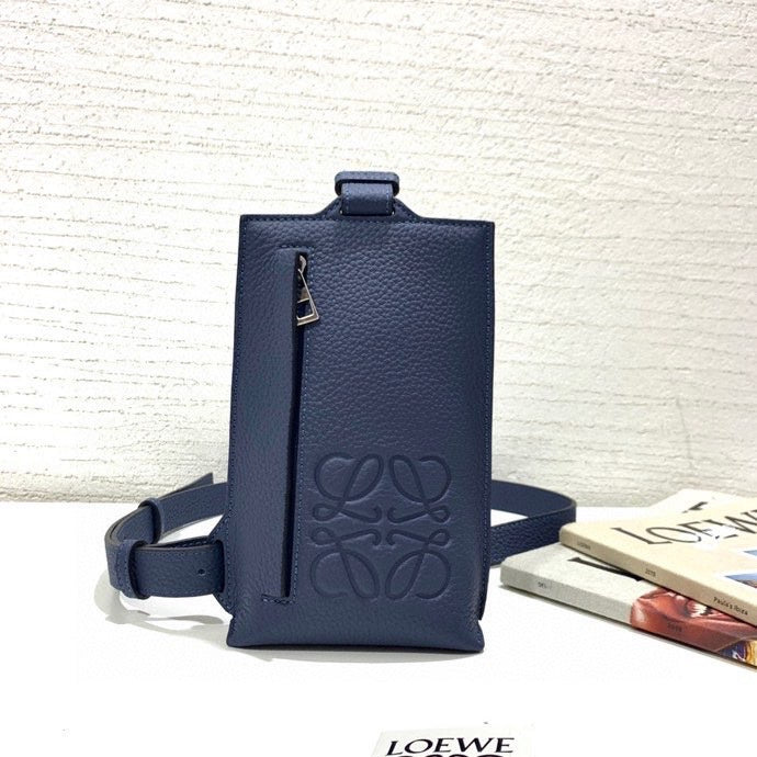 Ziva's Charm handbag – front view (22cm*6.5cm*13cm)