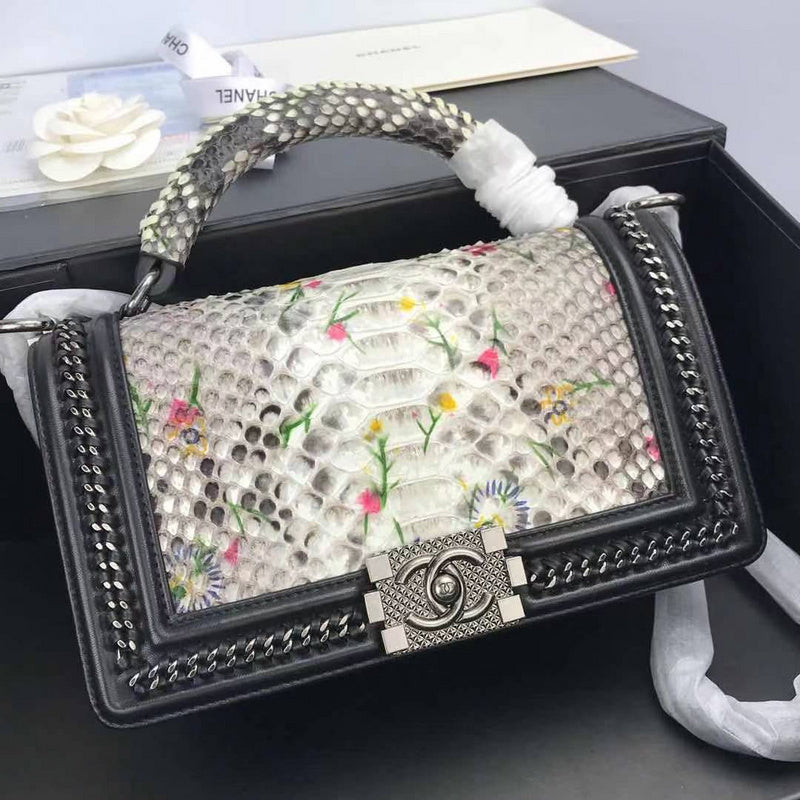  women's handbag, mid design, view 4