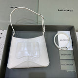 Zivas Charm Effortless Sophistication Statement Handbag (Timeless Wardrobe Addition) – Detail View