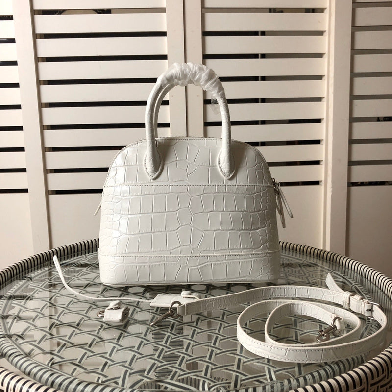 Zivas Charm Streamlined Design Statement Handbag (Elevated Accessory Essential) – Lifestyle Shot