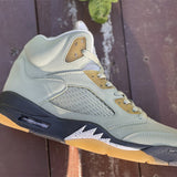 Nike Men's & Women's Luxury Low-Top Trainers — Style 249 back view