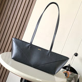 Ziva's Charm handbag – front view (39cm*12.3cm*12.5cm)
