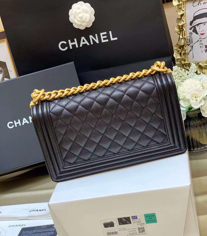  women's handbag, mid design, view 5