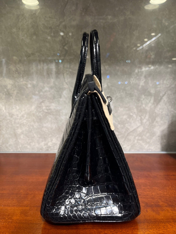 Contemporary handbag styled for everyday wear