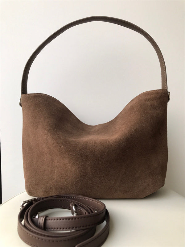 Ziva's Charm handbag – side angle view (36cm*26cm*14cm)