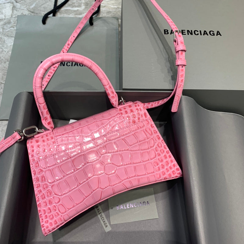 Chic Faux Leather Handbag - Modern Structured Build | Women's Everyday Carry Handbag #583 - close-up detail shot (image 3) of designer-inspired handbag