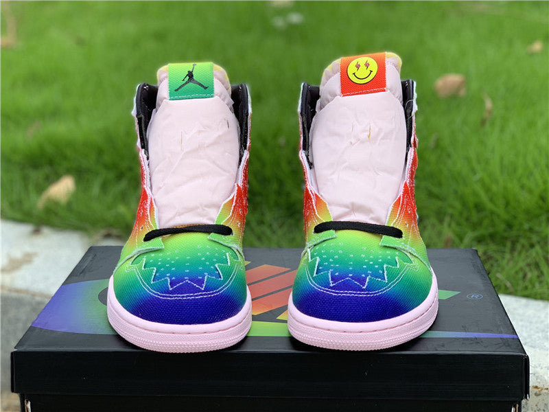 Nike Men's & Women's Premium Low-Top Trainers — Style 037 back view