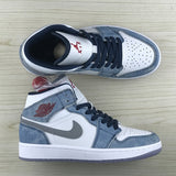 Nike classic monochrome luxury sneakers view 13 retro runner design