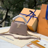  everyday bag interior and compartment view 15