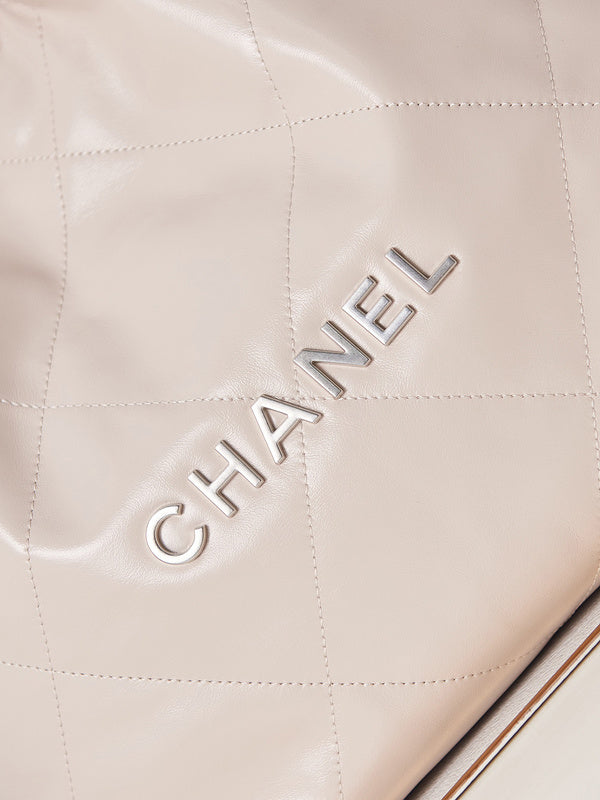  handbag, spacious everyday style, image 3