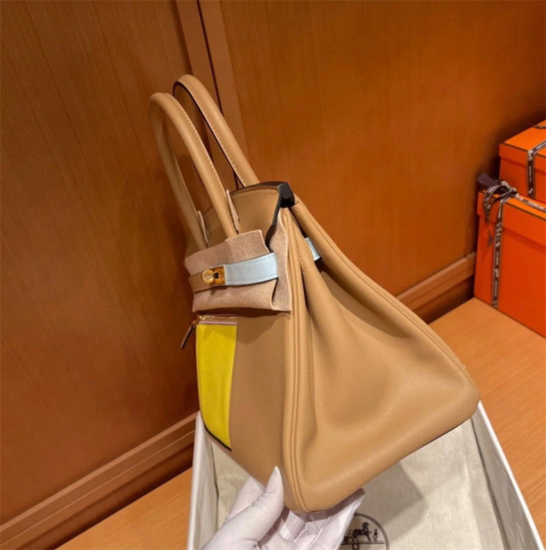 Close-up detail of balanced bag design