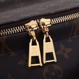  tote bag close-up of hardware and finish