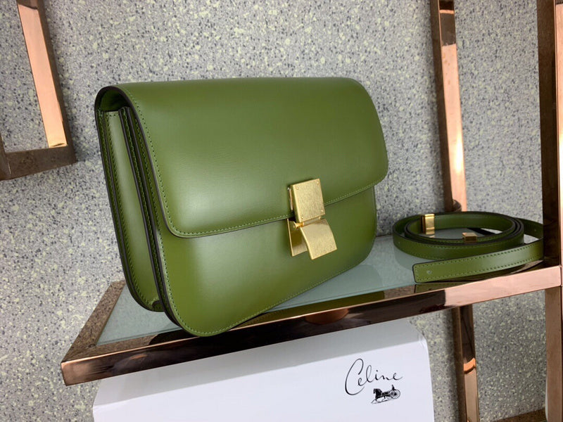 Close-up detail of structured refined women's handbag – women's luxury accessory