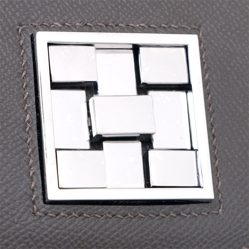 Close-up detail of fluid bag design
