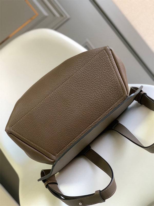Ziva's Charm handbag – lifestyle view (41cm*31cm*24cm)