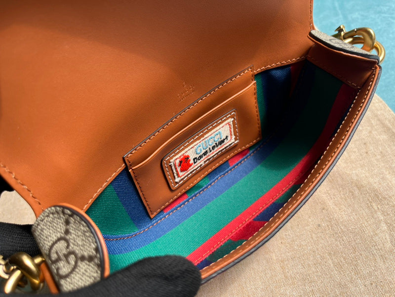 Side profile of elevated everyday-luxe women's handbag – women's statement bag