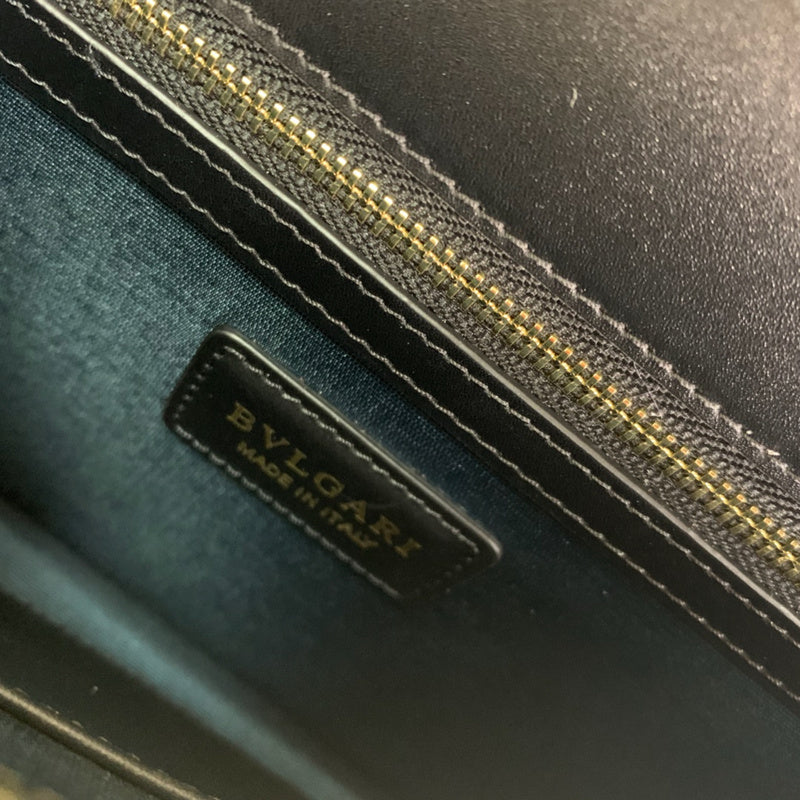 Effortless Premium PU Leather Handbag - Premium Craftsmanship Detailing | Women's Fashion Handbag #1687 - back view (image 4) of designer-inspired handbag