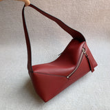 Ziva's Charm handbag – detail view (28cm*12cm*11cm)