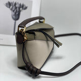 Ziva's Charm handbag – detail view (18cm*12.5cm*8cm)