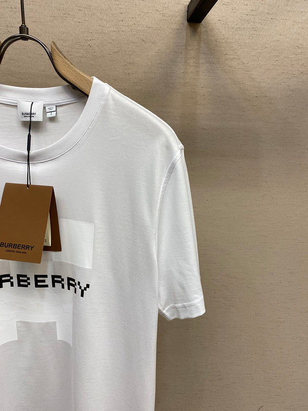 Full silhouette view of Burberry luxury piece style No.296