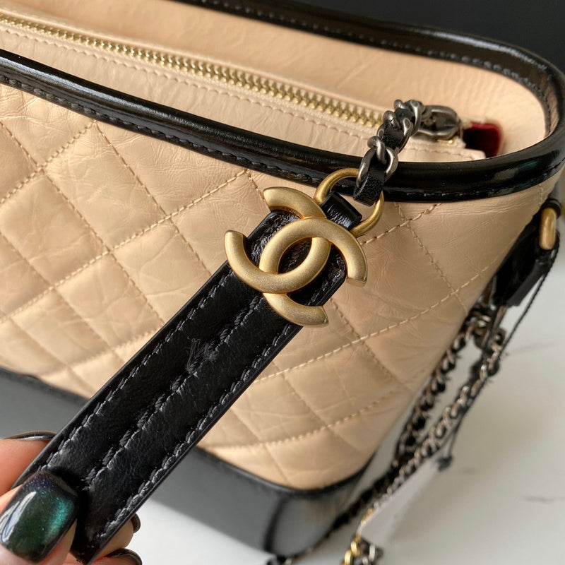  handbag, spacious everyday style, image 2
