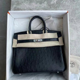Streamlined handbag styled for everyday wear