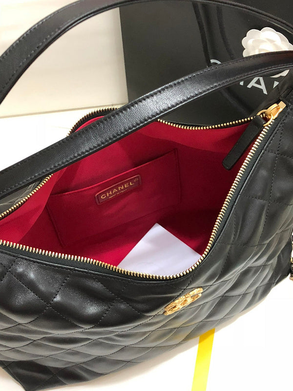 Zivas Charm Effortless Elegance Designer Handbag (Polished Everyday Piece) – Styled Look