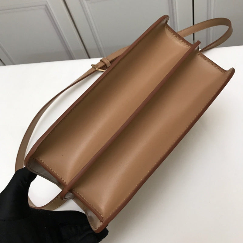 Ziva's Charm handbag – back view (one versatile size)