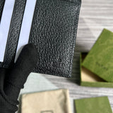 Crisp handbag styled for everyday wear