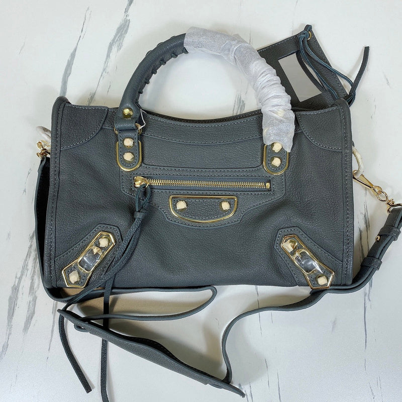 Zivas Charm Modern Edge Statement Handbag (Premium Everyday Carry) – Lifestyle Shot