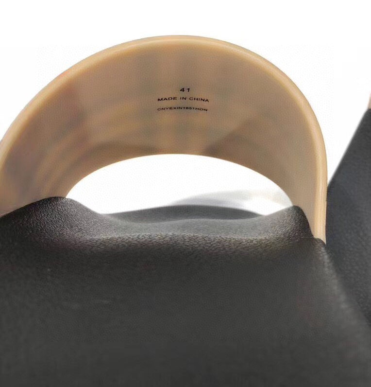 Burberry shoes Style 236 - sole and craftsmanship detail