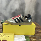 Gucci Casual sneakers in all-black everyday casual design front view