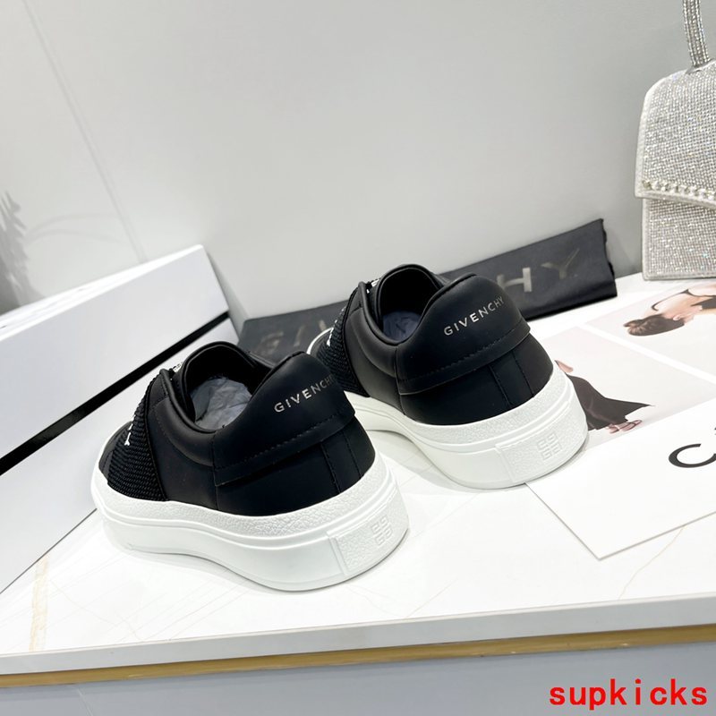 Givenchy shoes Style 031 - packaging and accessories