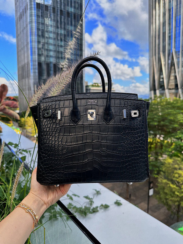 Sculpted handbag styled for everyday wear