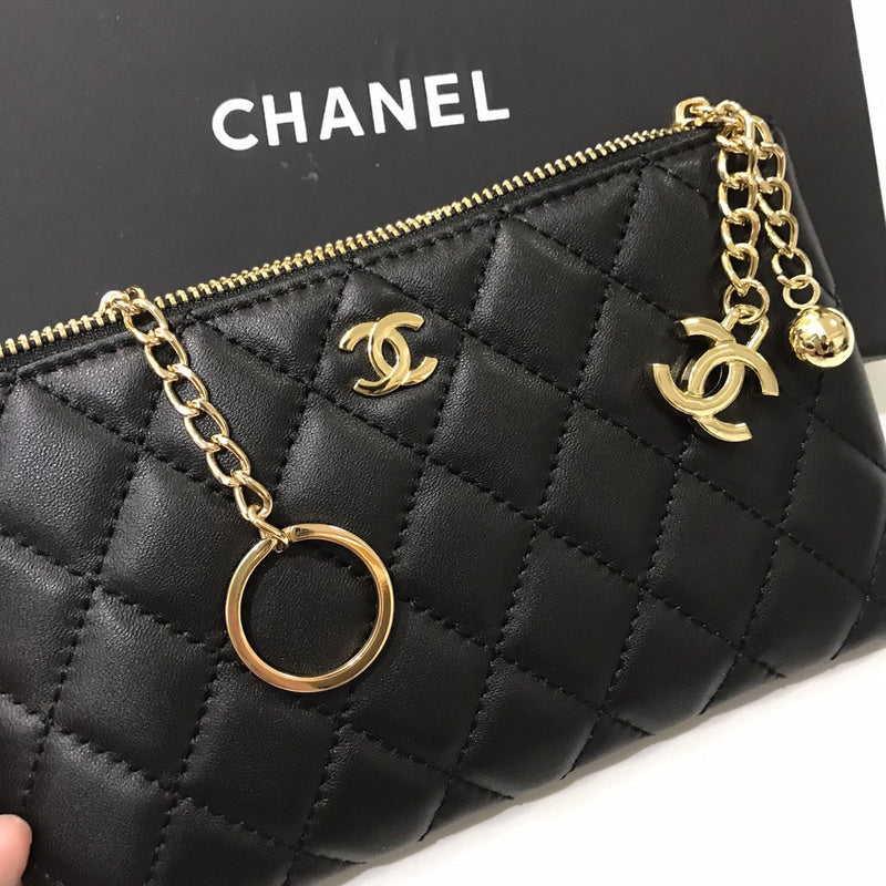 Zivas Charm Effortless Elegance Luxury Handbag (Designer-Inspired Craftsmanship) – Angled View