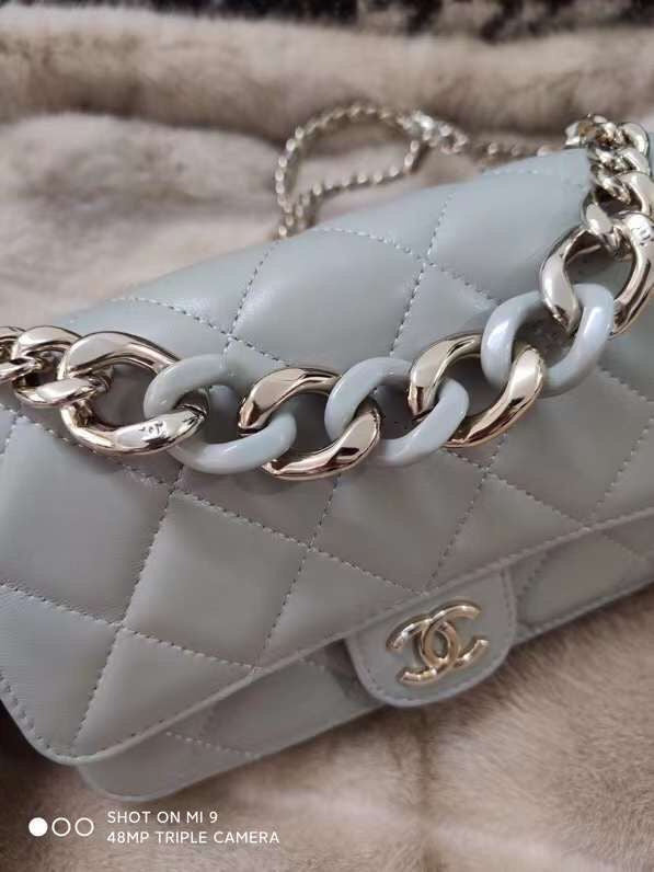  mid purse view 7