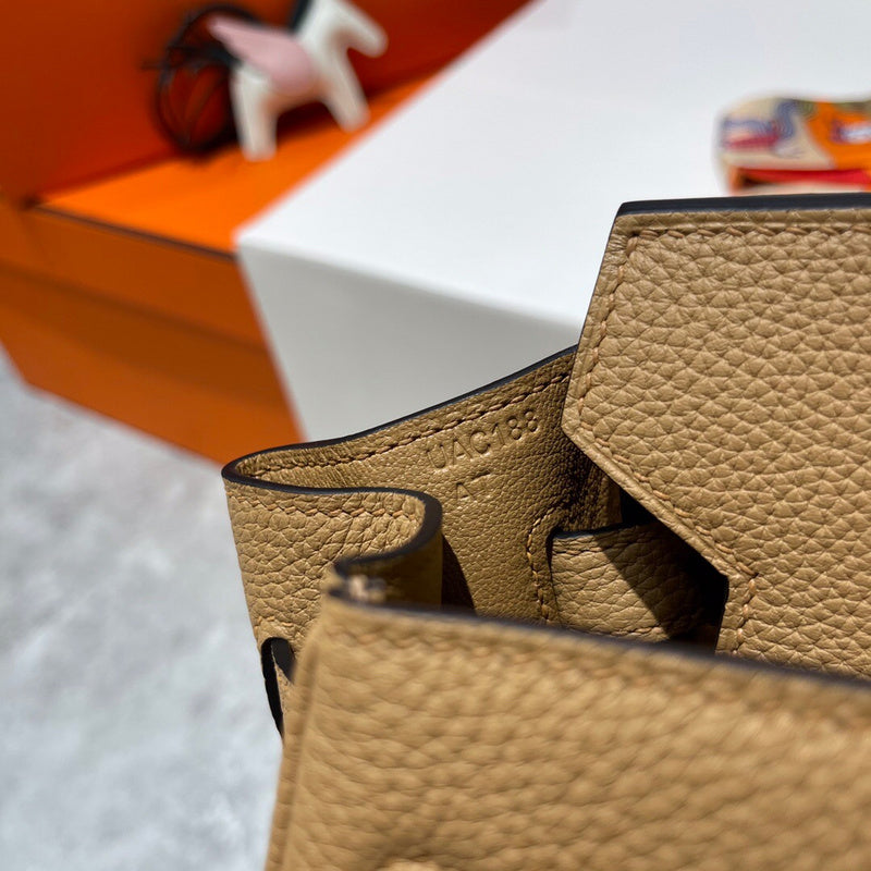 Timeless handbag styled for everyday wear