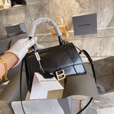 Ziva's Charm handbag – detail view (one versatile size)