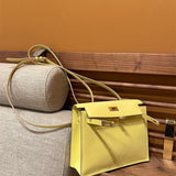  satchel close-up of hardware and finish 11