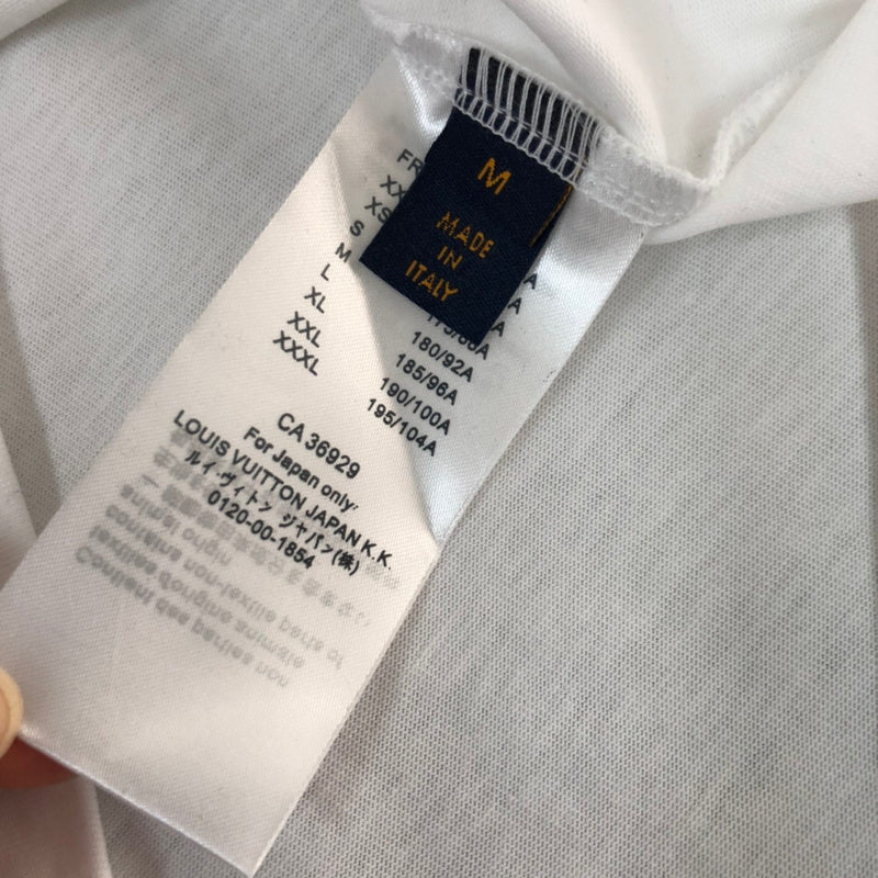 Side profile of Louis Vuitton cotton t-shirt with runway-inspired design